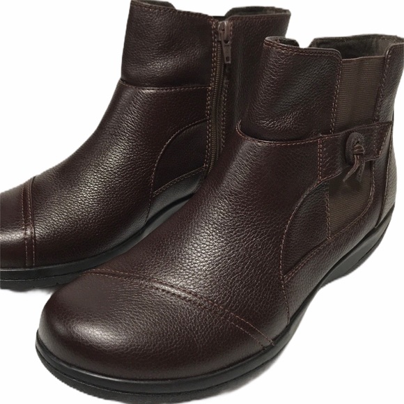 clarks cheyn work ankle boot